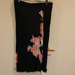 DKNY Black and Pink Pleated Skirt